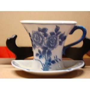  PORCELAIN BLUE & WHITE COFFEE CUP WALL HANGING (SET OF 2 