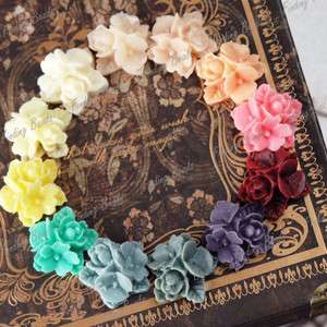 13 Assorted Vintage Style Flower Cabochon cameo RB0548  