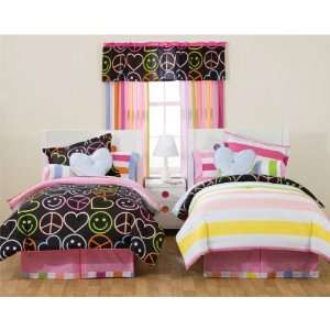   Reversible Peace Love Bed Ensemble with Sham White