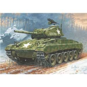  M 24 Chaffee Plastic Model Kit by Revell Germany Toys 