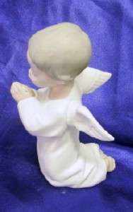   Praying Angel Figurine 14538 4538 Matte Holiday Christmas Porcelain