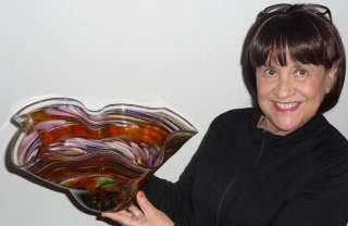 EXQUISITE ~ LARGE HAND BLOWN GLASS ART FLUTED BOWL / VASE ~ DIRWOOD 