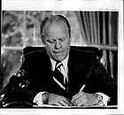 1974 President Ford signed pardon for former Pres Richard Nixon Press 