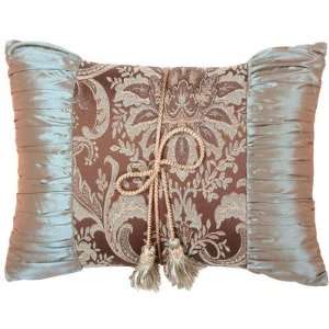  Vellore Shirred Pillow with Double Tassel Garland