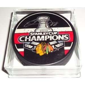 Patrick Kane Signed Puck   * * FINALS CUP COA 1   Autographed NHL 