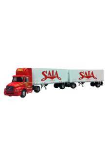   FREIGHT 1/64 SCALE W/ 28 DOUBLE TRAILERS VOLVO DAYCAB, 