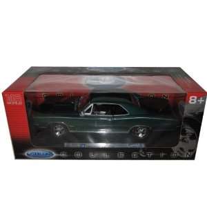    1966 Pontiac GTO Green Diecast Car Model 118 Toys & Games