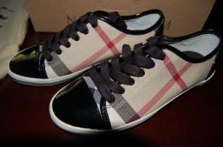 Burberry Nova Check Lace Up Sneaker Shoes Size 35 / 5 $295  