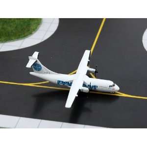  Gemini Jets Pan Am Express ATR 42 Model Airplane 