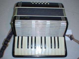   Accordion with Case & Strap   Made in Italy accordian AS IS  