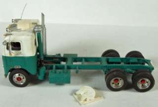 White Freightliner Truck/Tractor, Built from Model Kit, Vintage, 1/25 