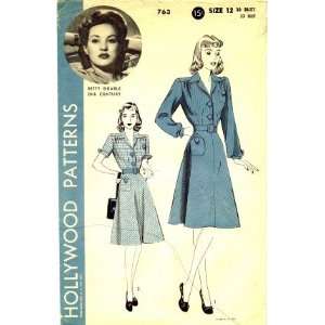   Pattern Betty Grable Dress Shirtwaist Bust 30 Arts, Crafts & Sewing