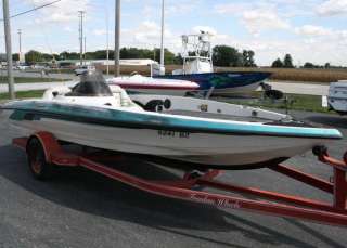 1999 Ranger 518 VS Comanche Bass Boat Hull for parts, no motor  