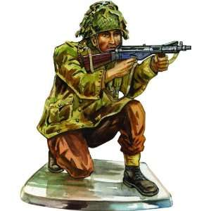  Corgi Canadian Paratrooper Figure 1/32 Toys & Games