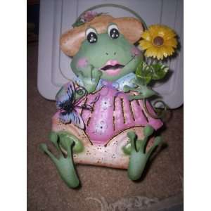  Home Interiors Ms. Daisy Frog