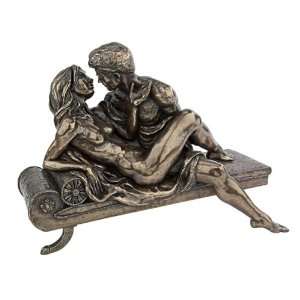  Entwined Lovers Statue