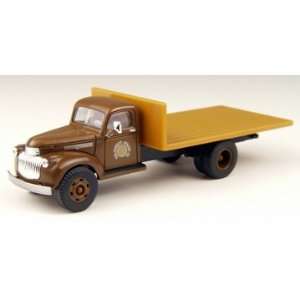  HO 1941 46 Chevy Flatbed, Tri County Lumber Toys & Games
