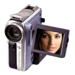  Sony DCRPC105 MiniDV 1.0 Mega Pixel Handycam Camcorder 