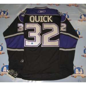   QUICK Los Angeles Kings SIGNED Hockey JERSEY