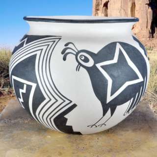Taos Pueblo Mica Clay Pottery Pot by Avaros 59W  