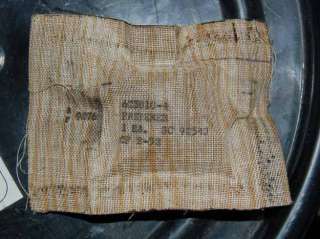 WWII lift the dot popper fastner US Airborne pouch  