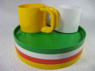 Vintage Ingrid Snack Sets Plastic Picnic Plates & Cups  