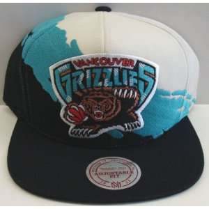 Vancouver Grizzlies Throwback Mitchell & Ness Paintbrush Wool Snapback 