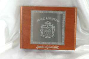 Macanudo Cru Royale Robusto wooden cigar box  