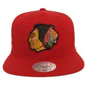   Blackhawks Logo Wool Mitchell & Ness Retro Hat Cap Snapback Red
