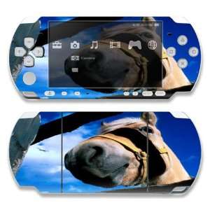   Sony PSP Slim 2000 Decal Skin   Horse Looking at cha 