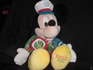 2009  MICKEY MOUSE TALKING PLUSH HOLIDAY TOY NEW  