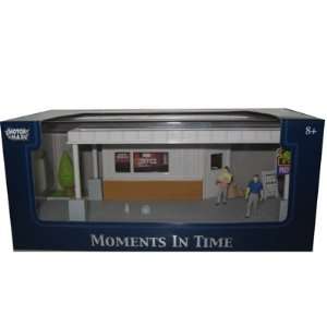  Moments In Time Diorama For 1/43 Diecast Car Toys 