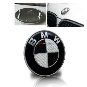   99 05 BMW E46 73mm Trunk Emblem   Black/White Carbon Fiber Automotive
