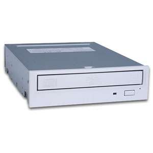   32x10x40x CD RW / Dual / Nero Software / DVD Burner 