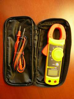 FLUKE 302 Digital Clamp Meter Multimeter Tester w/ Carrying bag NEW 