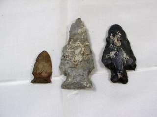 Old Indian Artifacts Lot of 5 Points/ Arrowheads  