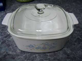   Pyrex Corelle Coord Country Cornflower 1 1/2 QT Casserole Dish  