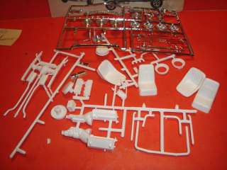 25 Scale Model Car Parts / MPC 1968 Chevy Camaro Parts  