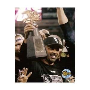 Ozzie Guillen White Sox ALCA 05 Color 8x10