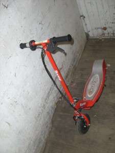 Razor E100 Electric Scooter Red SALVAGE LPU*  