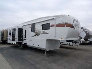   36KPTS Mid Kitchen Rear Living Fifth Wheel BLOWOUT PRICES  