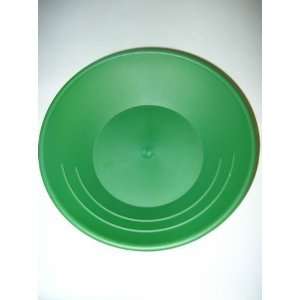  SE Gold Pan Plastic , Size 10 Diameter   Green Color 