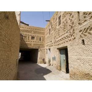  Traditional Brick Wall Architecture, Medina (City Centre 