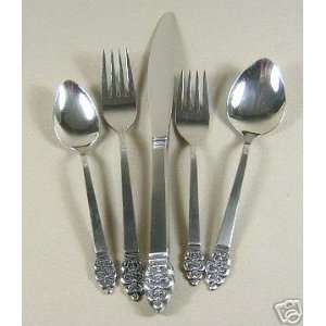  Oneida Vintage Stainless Deluxe NORDIC CROWN 20pc for 4 