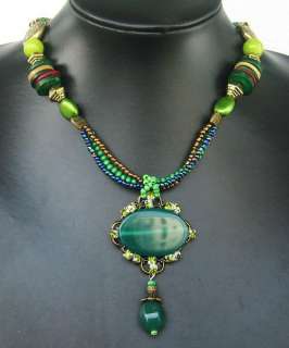   Fashion Style Green Fascinating Copper Crystal Stone Pendant Necklace