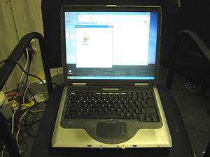 HP COMPAQ PRESARIO 2100 PC Laptop Notebook w/ Case and Charger 