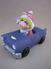 VINTAGE Muppets MISS PIGGY FINGER PUPPET CONVERTIBLE CAR 1992 Carls Jr 